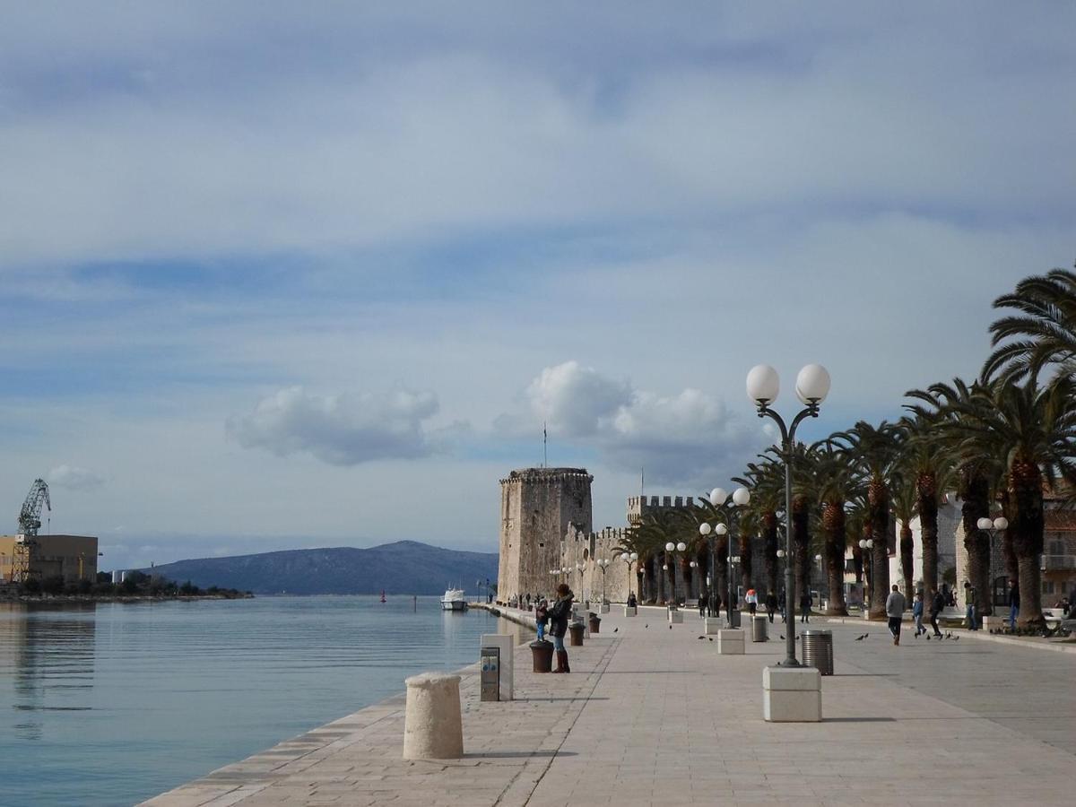 Apartments Filipo Trogir Eksteriør billede