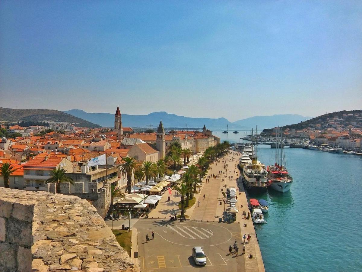 Apartments Filipo Trogir Eksteriør billede
