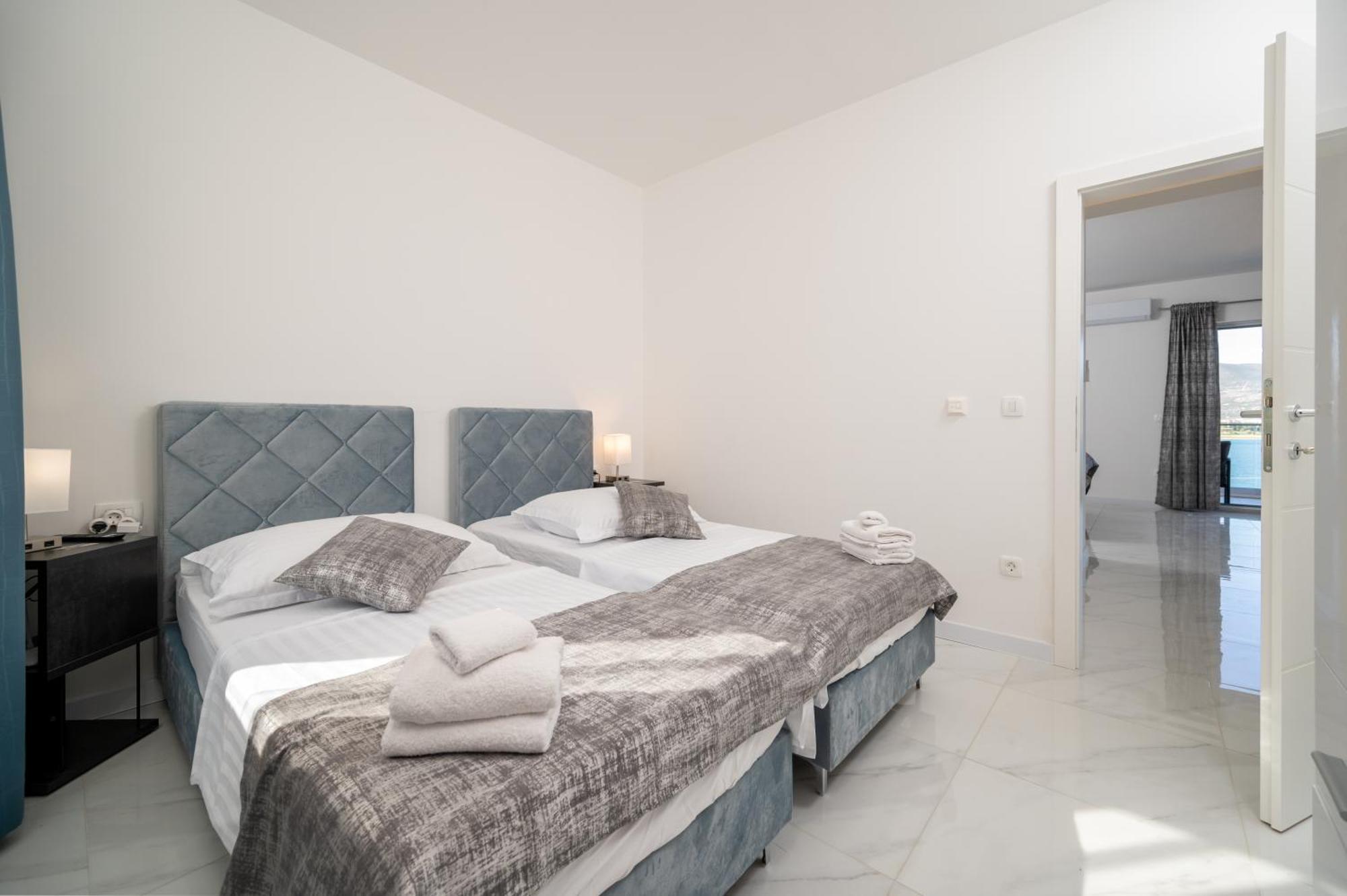 Apartments Filipo Trogir Eksteriør billede